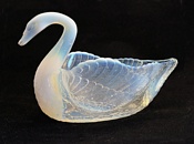 Burtles and Tate glass large opalescent white swan