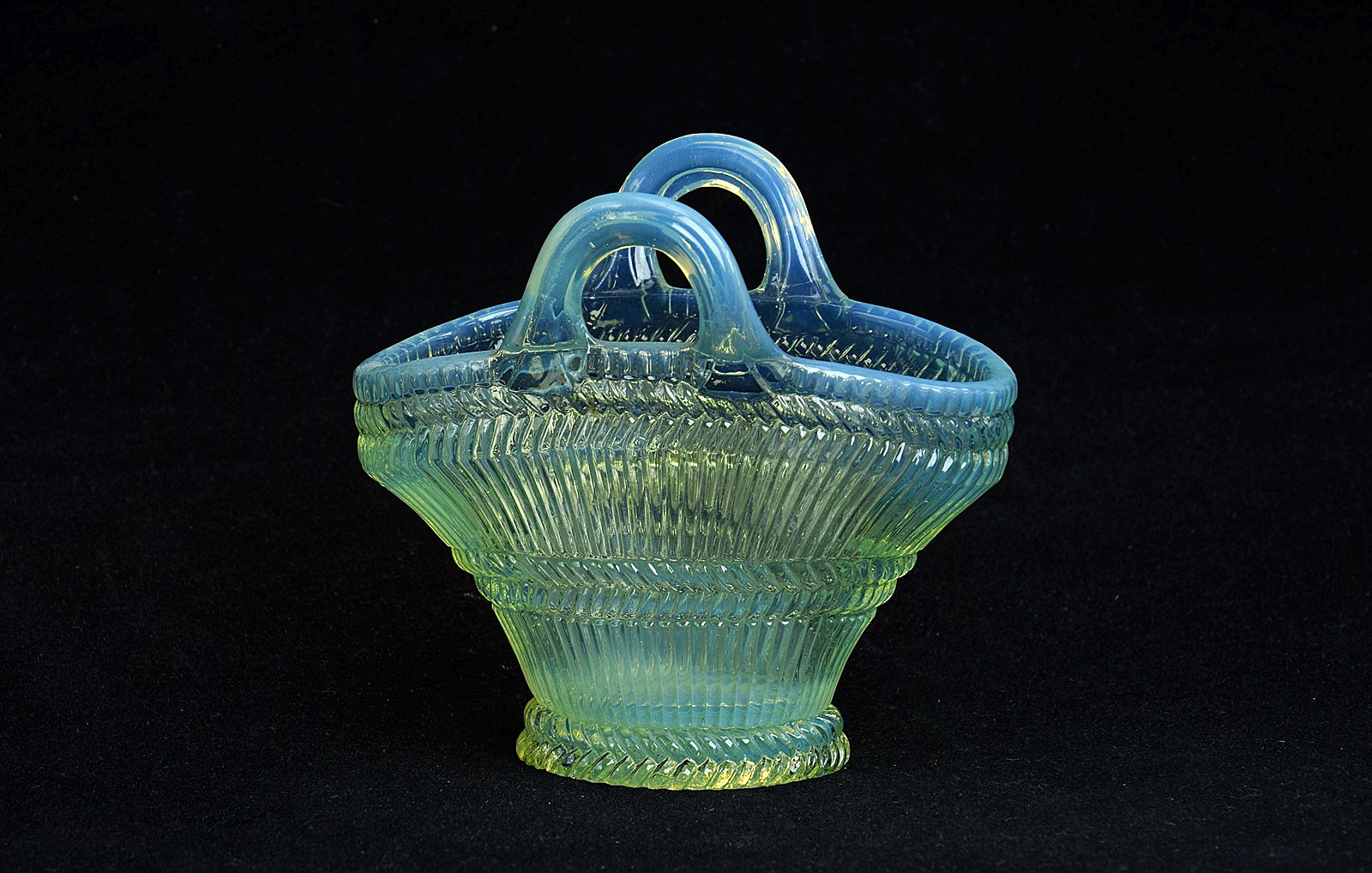 Sowerby stained opalescent Blanc de Lait, open basket with weave pattern