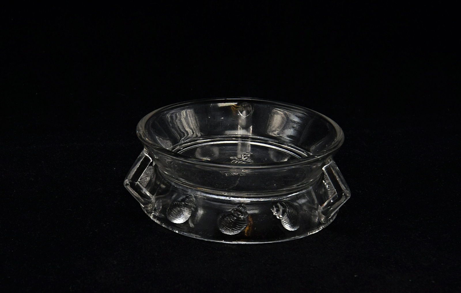 Sowerby clear glass, salt with 3 handles decorated with snails