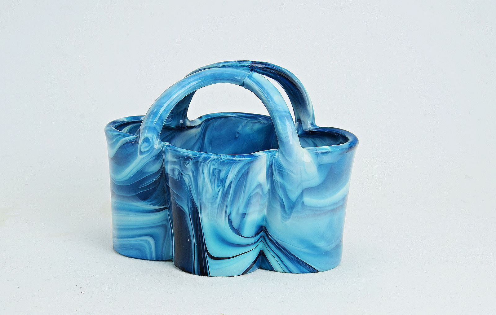 Sowerby blue malachite, closed 2 handled posy