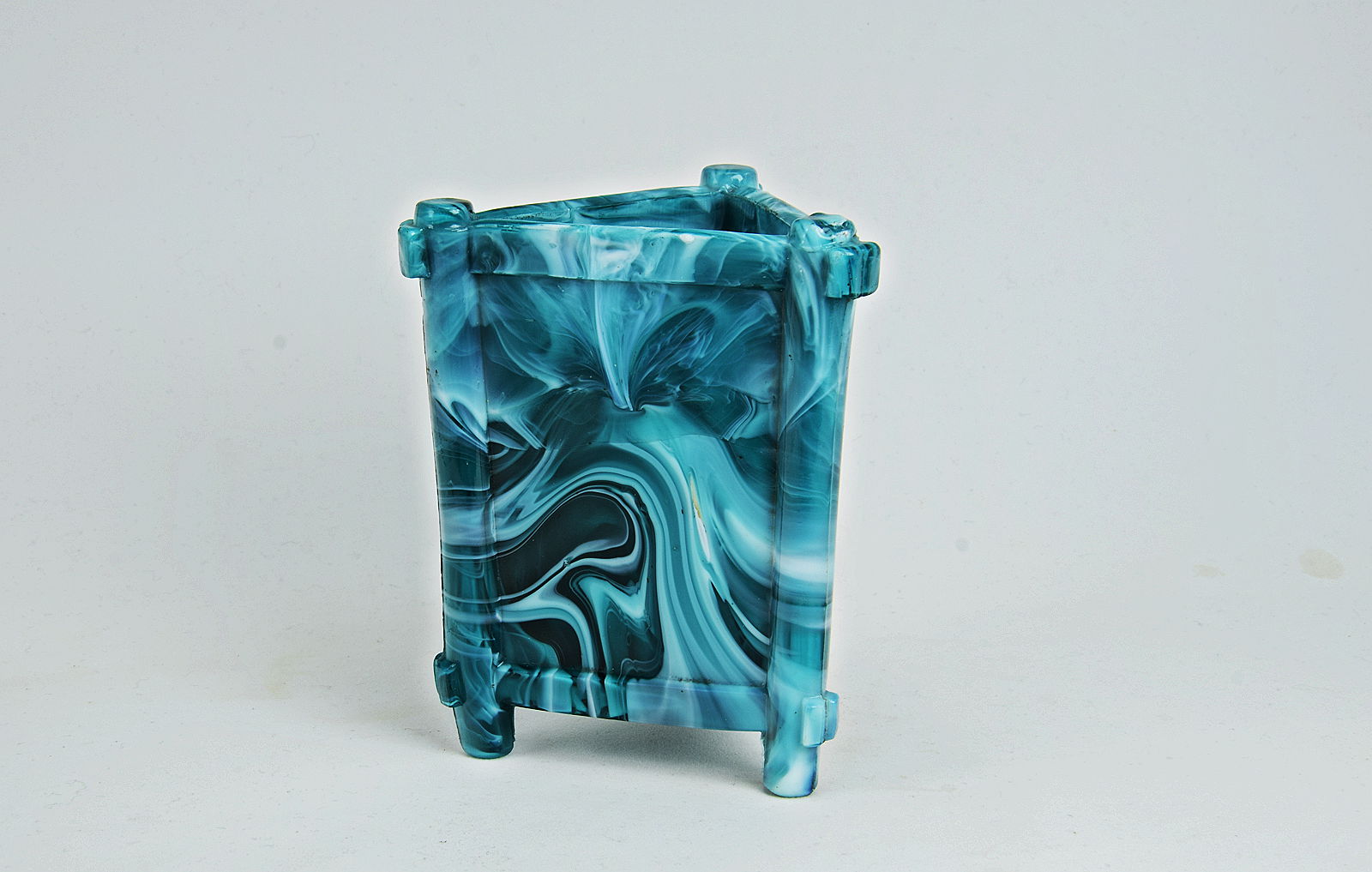 Sowerby green malachite, triangular flower trough