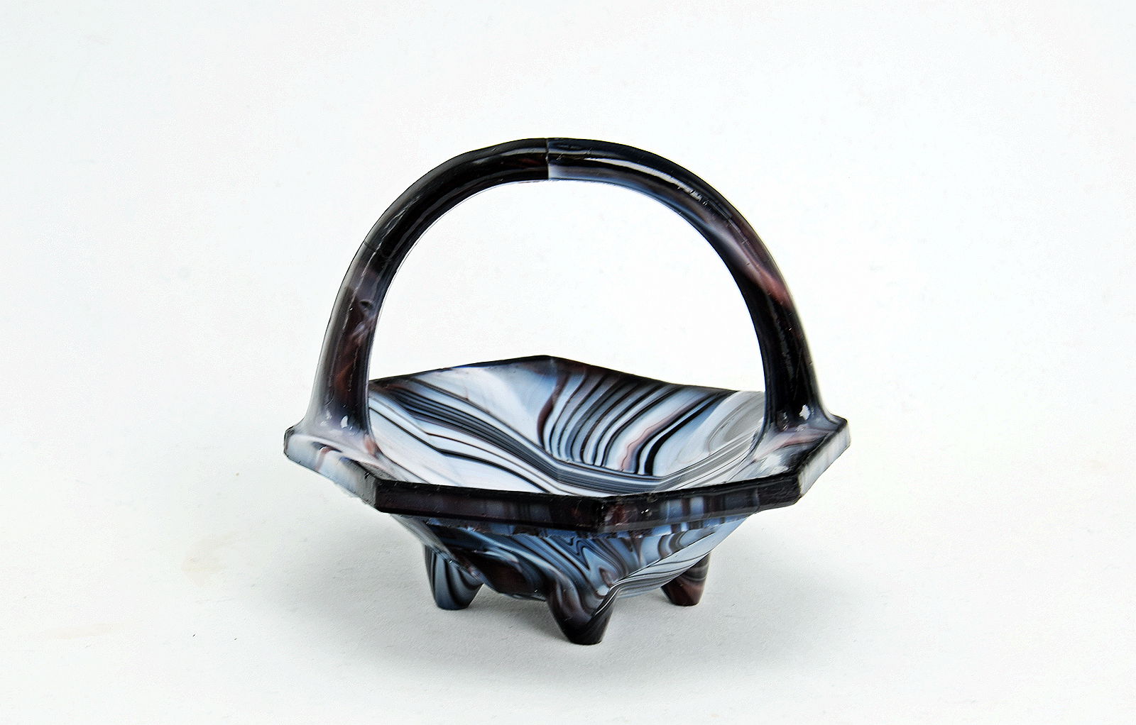 Sowerby purple malachite, small basket with 8 sides, 4 feet and top handle