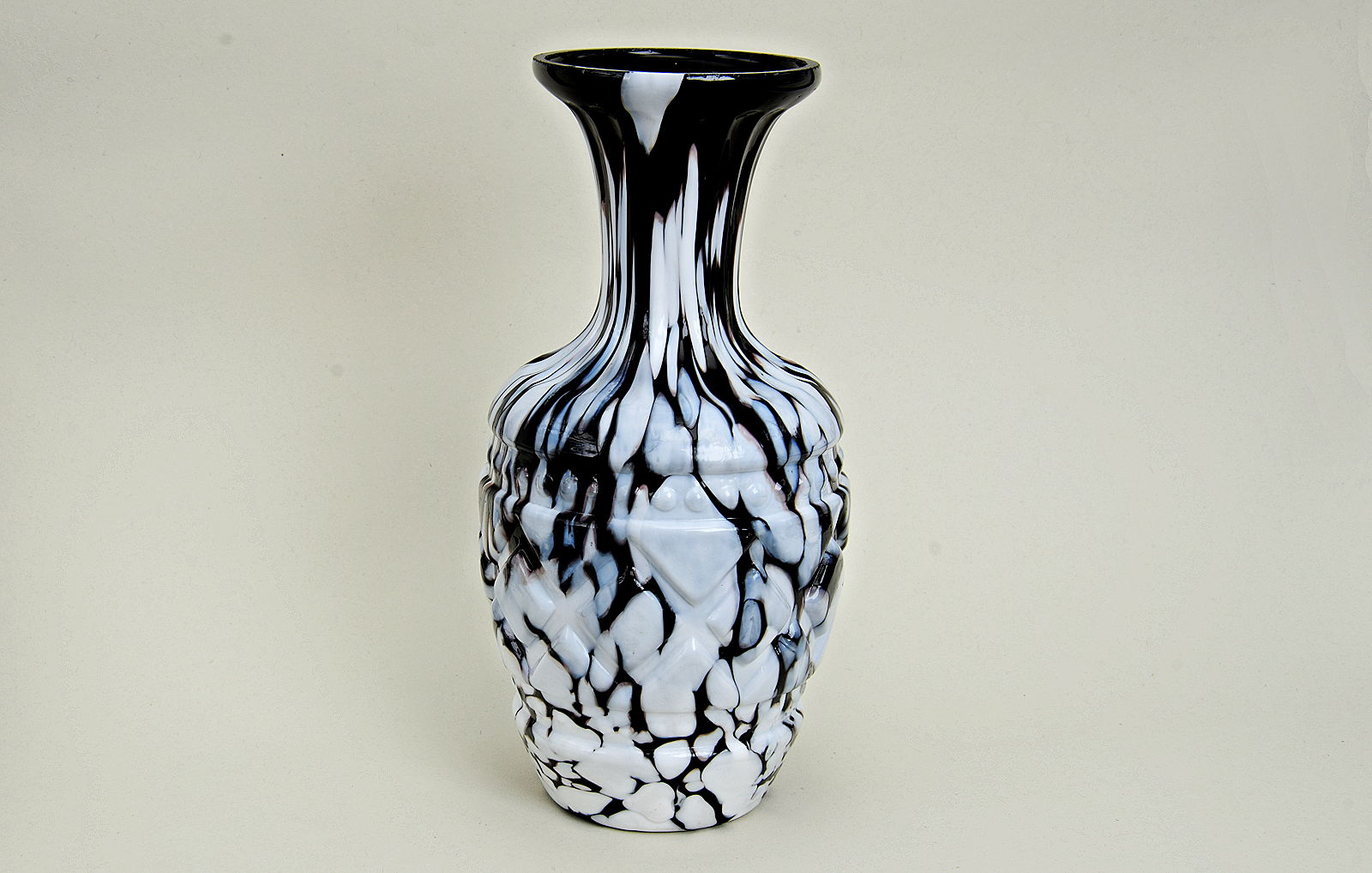 Sowerby marble glass, large black vase with white marbling