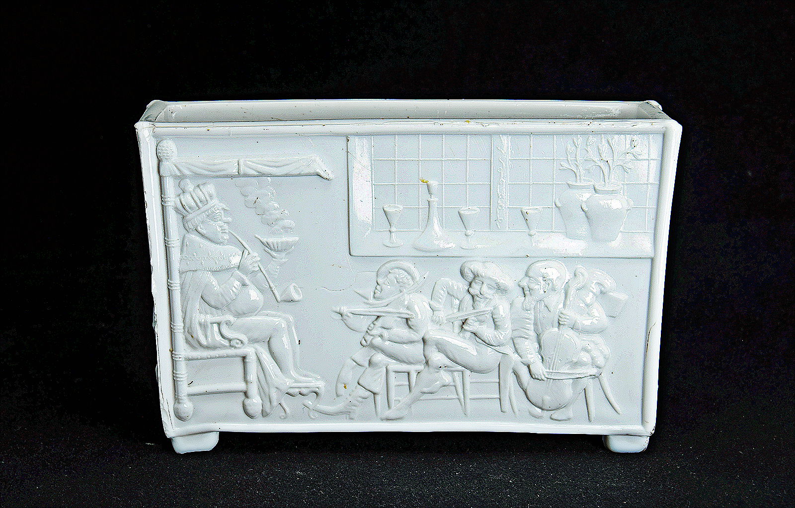 Sowerby opal white, Nursery Rhyme, Old King Cole