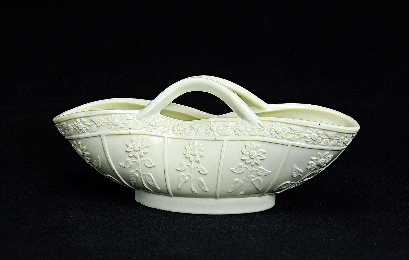 Sowerby Ivory Queensware, crimped basket with flower decoration and 2 handles