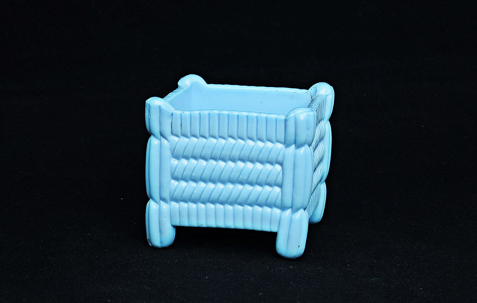 Sowerby turquoise blue, small square posy on 4 feet with basket weave decoration