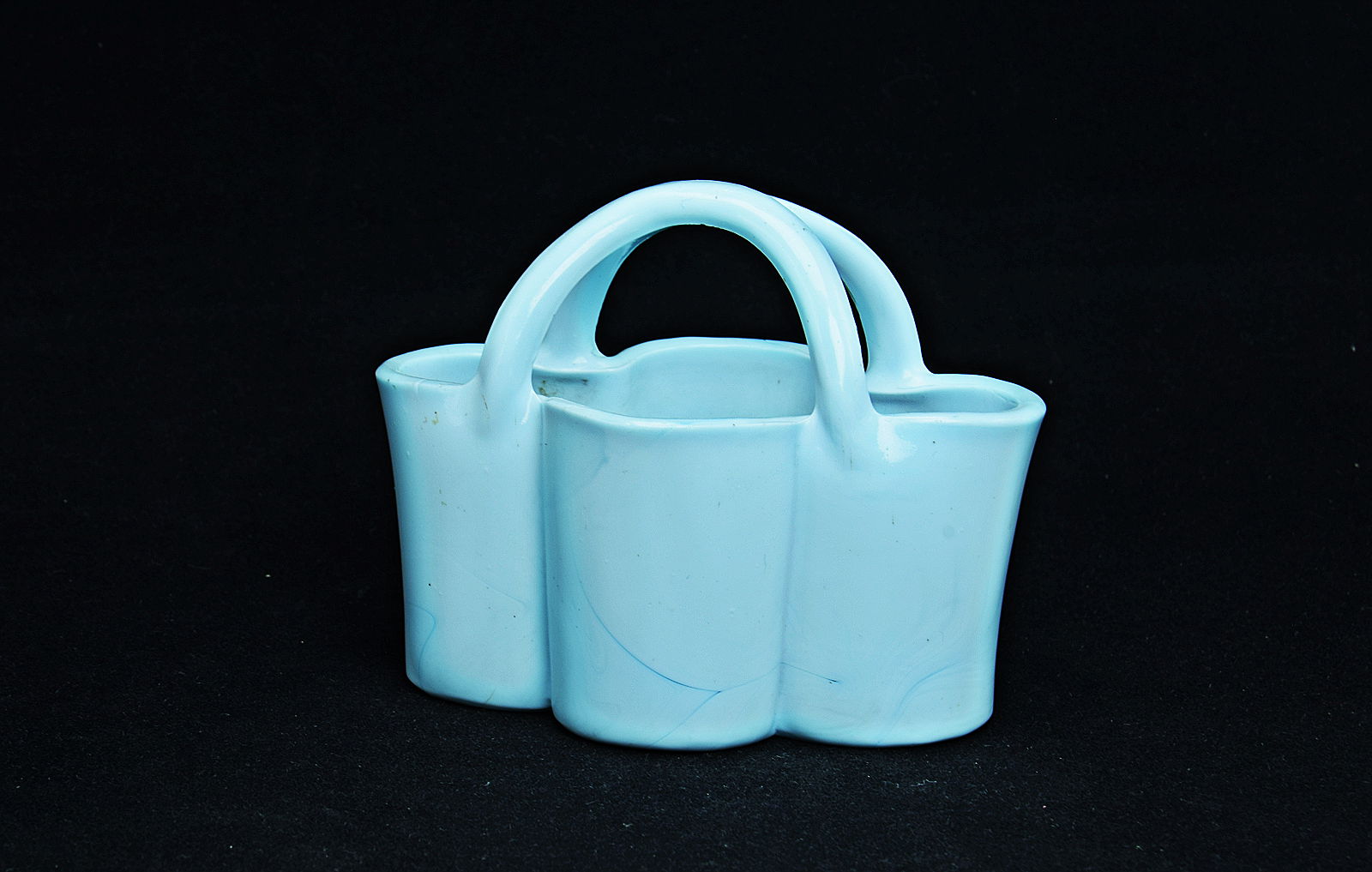 Sowerby turquoise blue, closed 2 handled posy